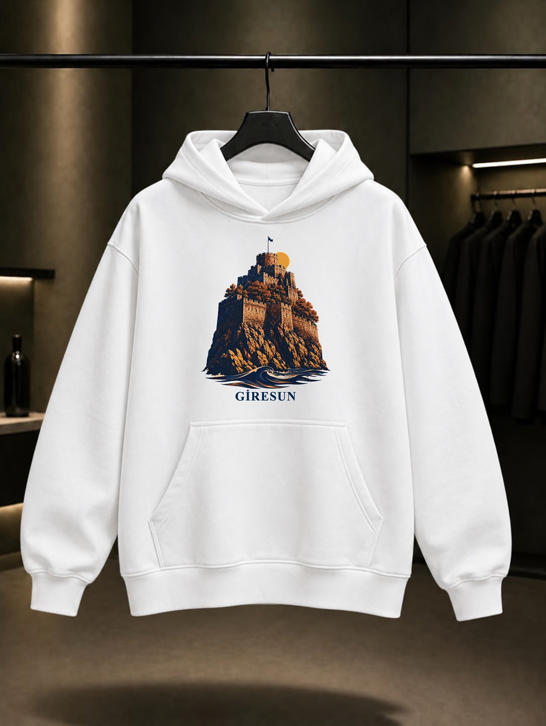 Giresun Kalesi baskılı beyaz kapüşonlu sweatshirt