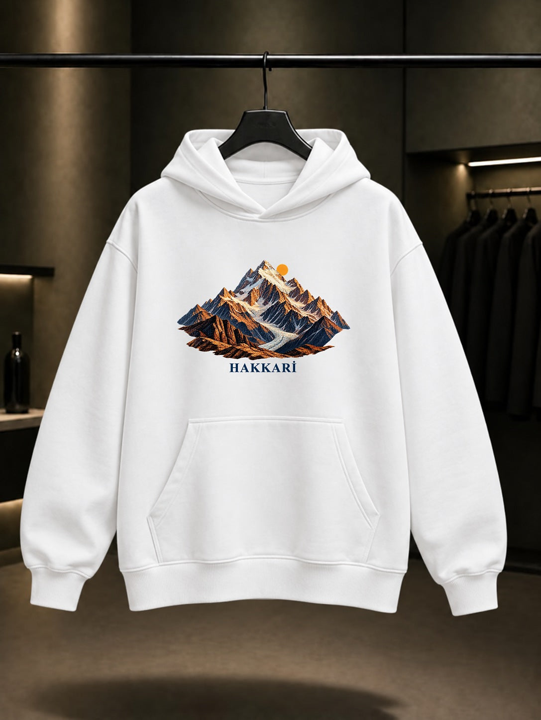 Hakkari Cilo Reşko baskılı beyaz kapüşonlu sweatshirt