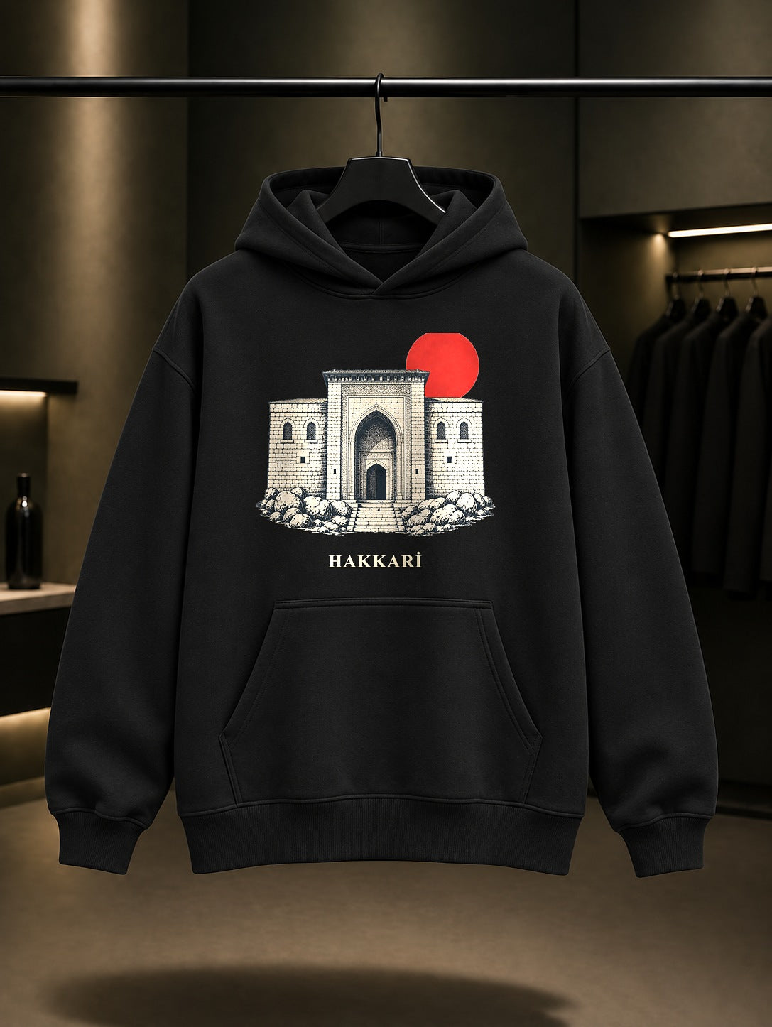 Hakkari Meydan Medresesi baskılı siyah kapüşonlu sweatshirt