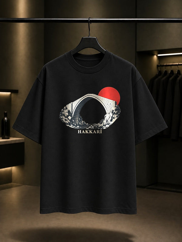 Hakkari Şemdinli Taş Köprü baskılı siyah t-shirt
