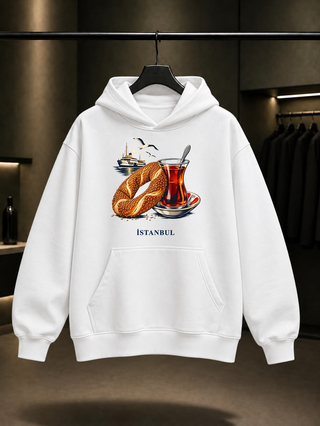 İstanbul Simit Çay baskılı beyaz kapüşonlu sweatshirt