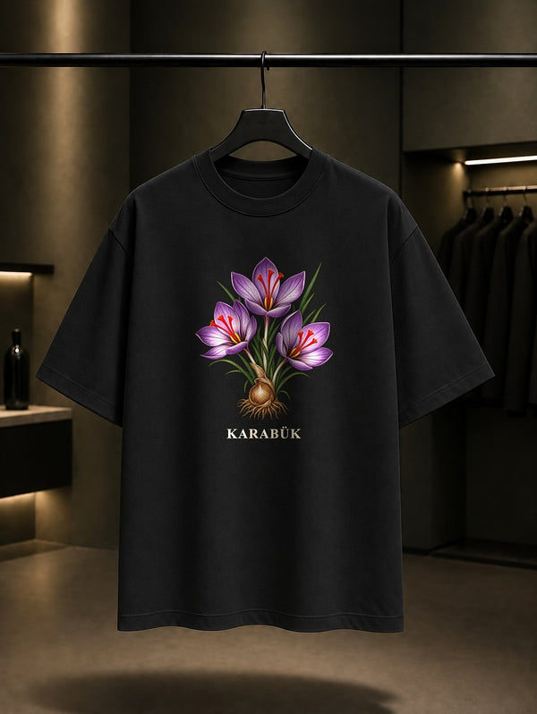 Karabük Safran Çiçeği baskılı siyah t-shirt