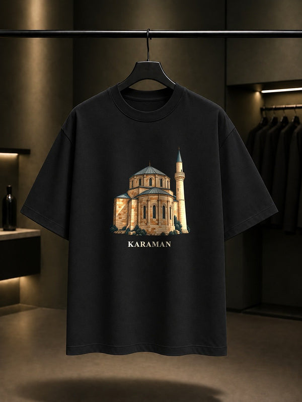 Karaman Fisandon baskılı siyah t-shirt