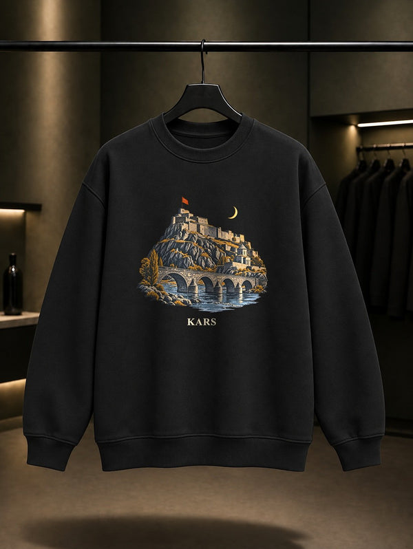 Kars Kalesi Taş Köprü baskılı siyah sweatshirt