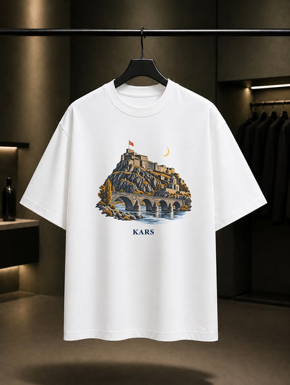 Kars Kalesi Taş Köprü baskılı beyaz t-shirt
