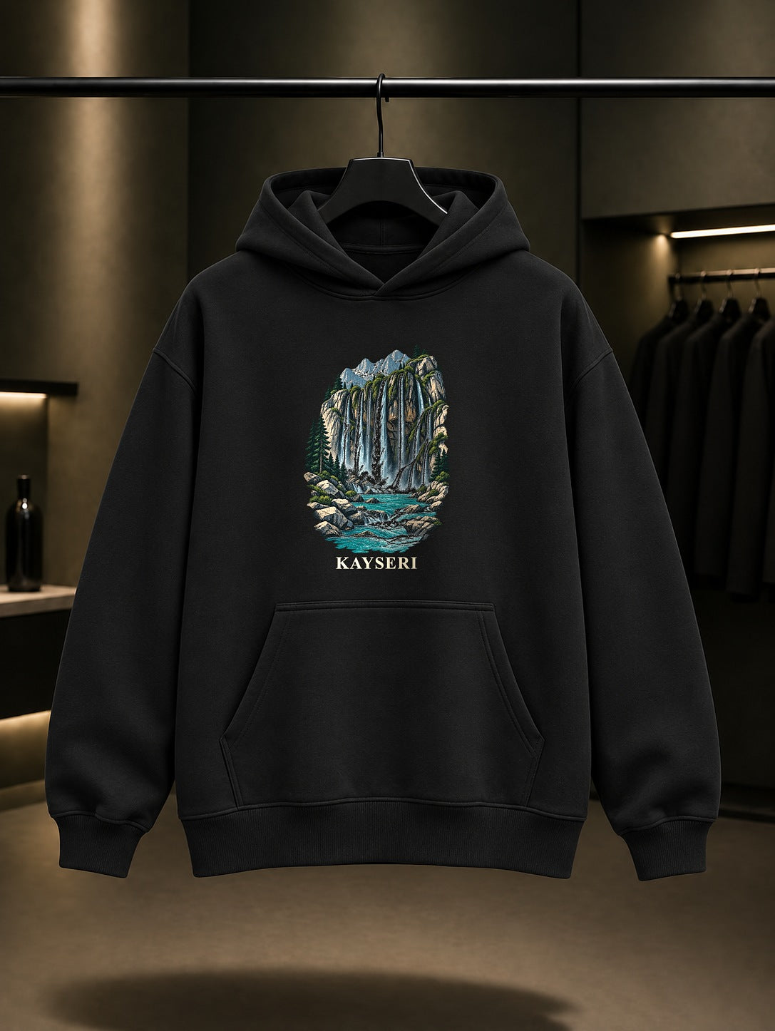 Kayseri Kapuzbaşı Şelaleleri baskılı siyah kapüşonlu sweatshirt