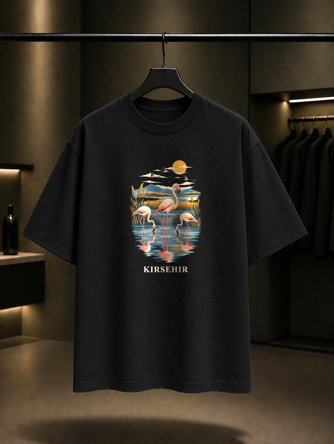 Kırşehir Seyfe Gölü Flamingoları baskılı siyah t-shirt
