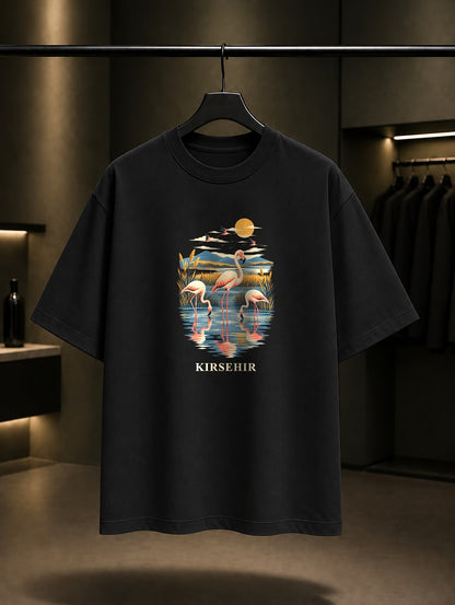 Kırşehir Seyfe Gölü Flamingoları baskılı siyah t-shirt