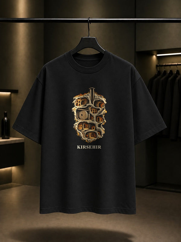 Kırşehir Mucur Yeraltı Şehri baskılı siyah t-shirt