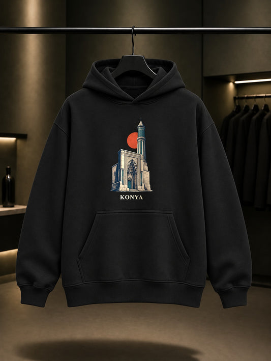 Konya Ince Minareli Medrese baskılı siyah kapüşonlu sweatshirt