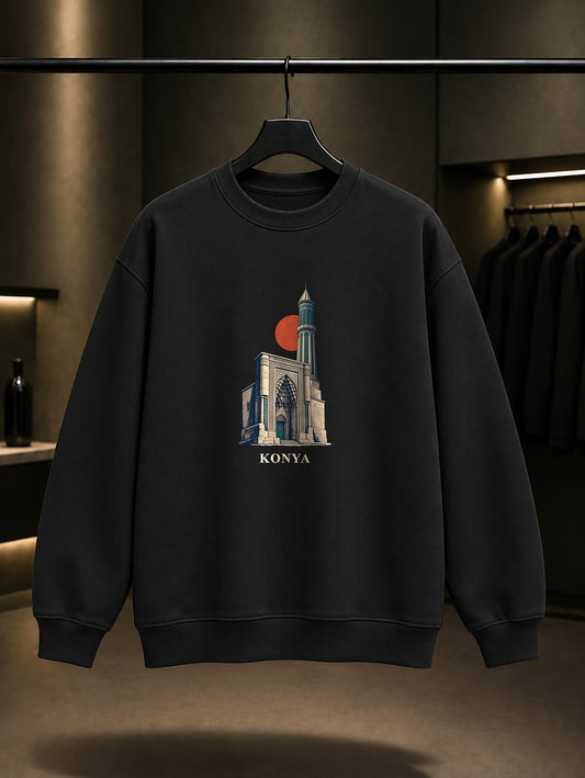 Konya Ince Minareli Medrese baskılı siyah sweatshirt