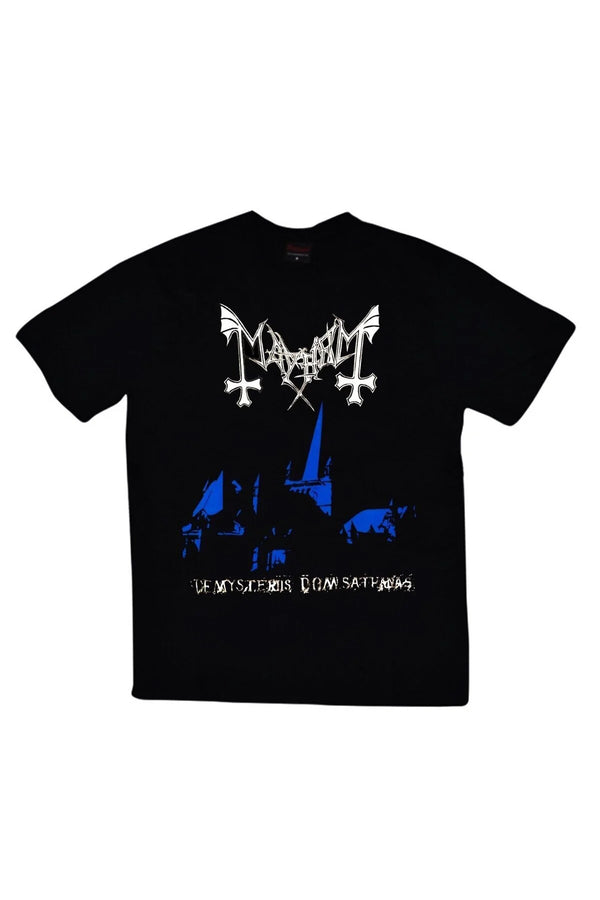 Mayhem Logosu ve mavi kilise baskılı siyah tişört
