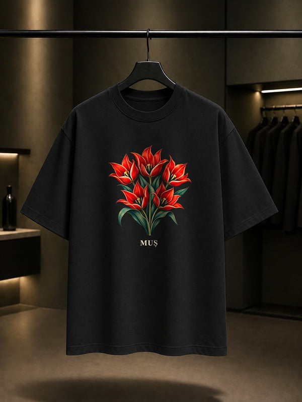 Muş Lalesi baskılı siyah t-shirt