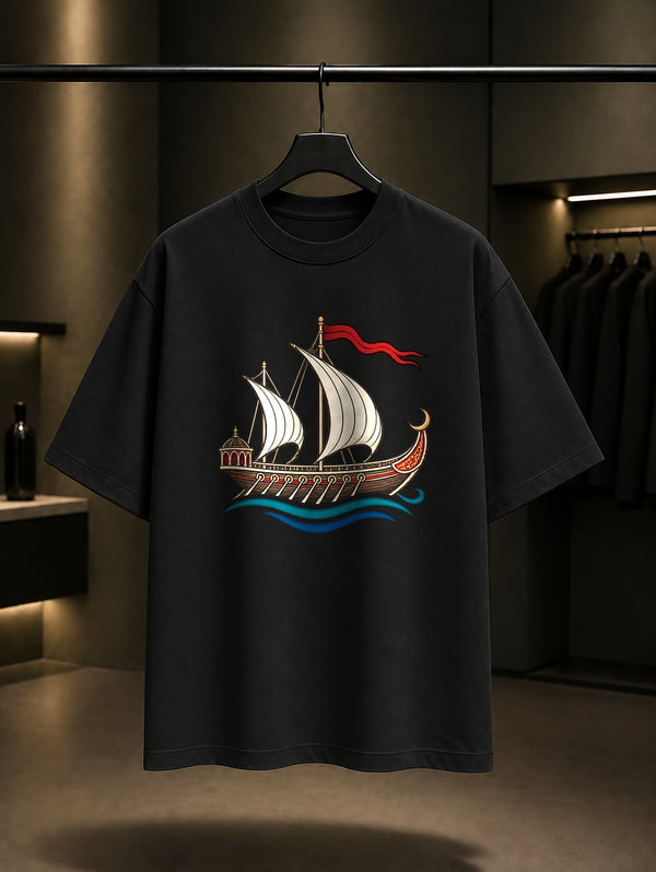 Mini Kadırga Baskılı Unisex %100 Pamuk Tişört · Osmanlı Motifi