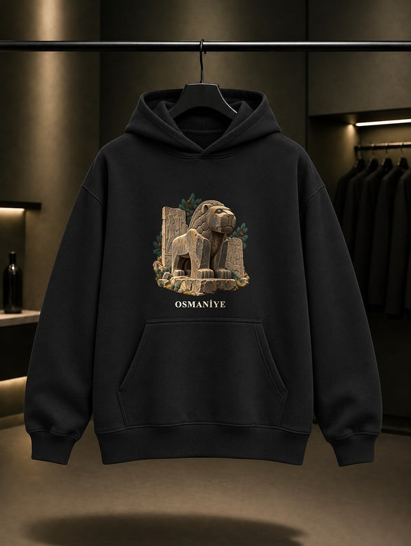 Osmaniye Karatepe Aslantaş baskılı siyah kapüşonlu sweatshirt