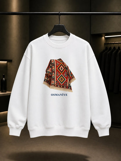 Osmaniye Karatepe Kilimi baskılı beyaz sweatshirt