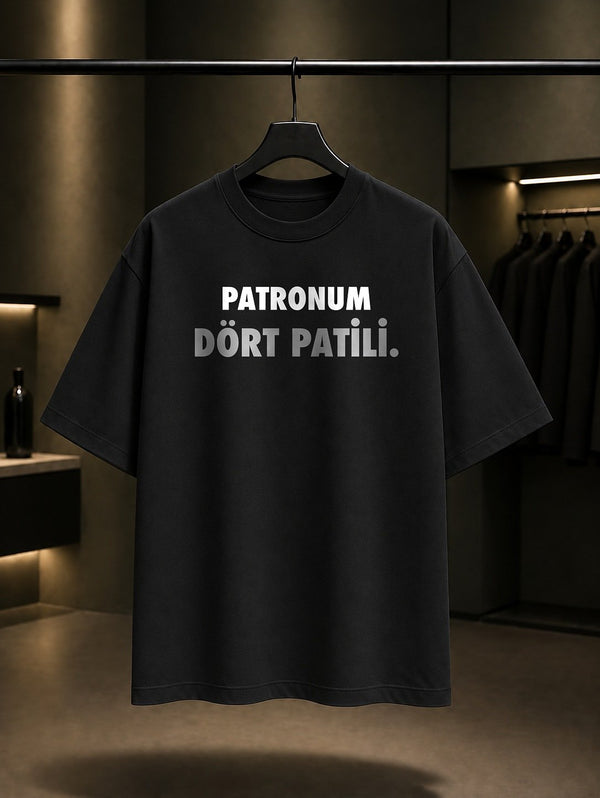 Patronum Dört Patili Yazılı Baskılı Unisex %100 Pamuk T-shirt — Siyah