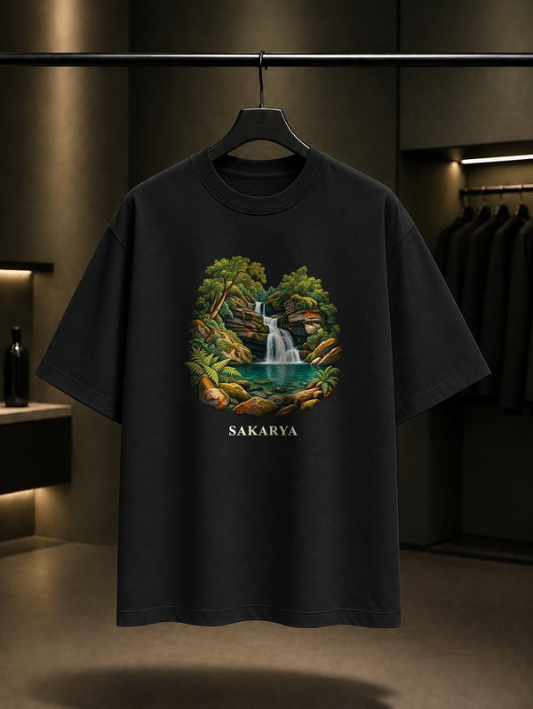 Sakarya Maden Deresi baskılı siyah t-shirt