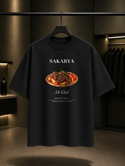 Sakarya İslama Köfte 54 Club baskılı siyah t-shirt