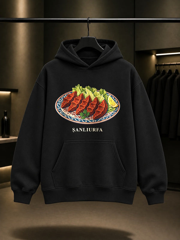 Şanlıurfa Çiğ Köfte baskılı siyah kapüşonlu sweatshirt