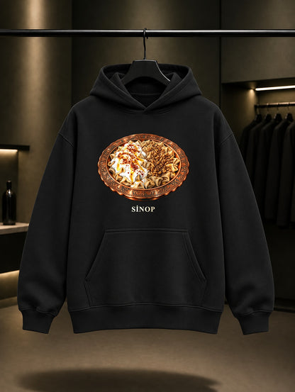 Sinop Mantısı baskılı siyah kapüşonlu sweatshirt