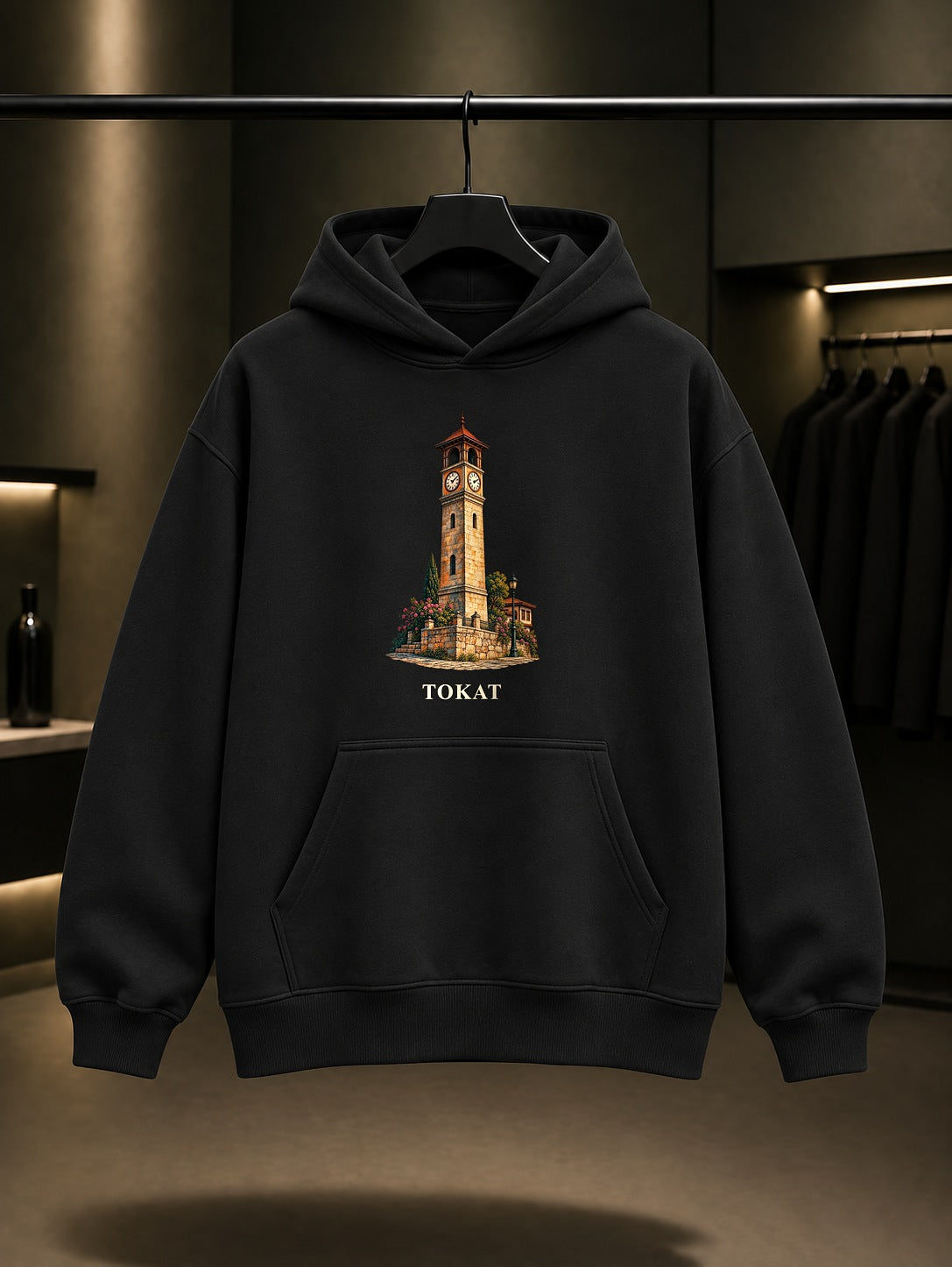 Tokat Saat Kulesi baskılı siyah kapüşonlu sweatshirt
