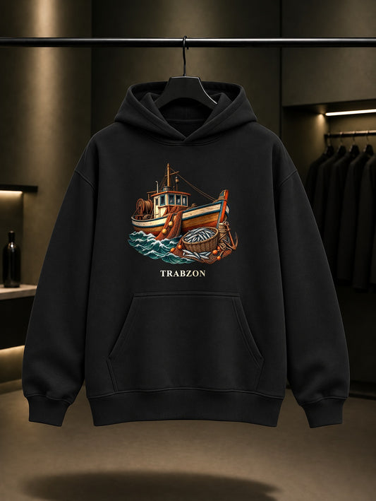 Trabzon Hamsi Teknesi baskılı siyah kapüşonlu sweatshirt