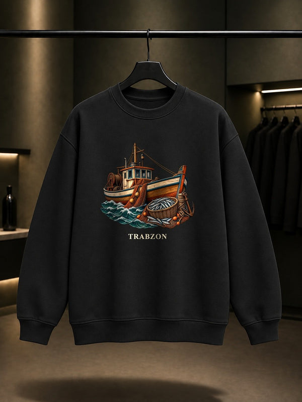 Trabzon Hamsi Teknesi baskılı siyah sweatshirt