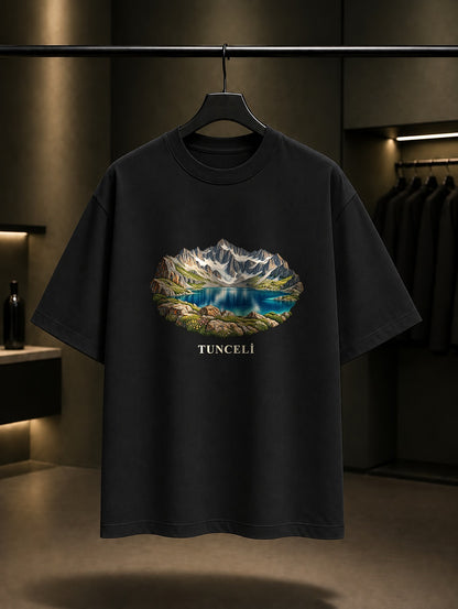 Tunceli Buyer Baba Gölü baskılı siyah t-shirt