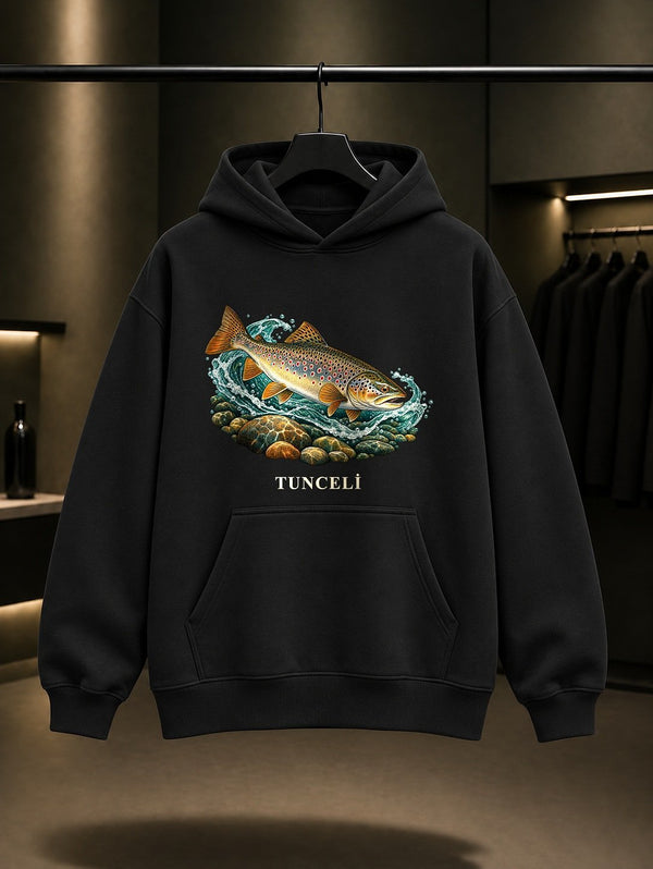 Tunceli Munzur Alabalığı baskılı siyah kapüşonlu sweatshirt