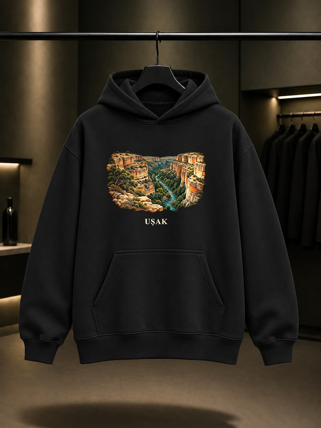 Uşak Ulubey Kanyonu baskılı siyah kapüşonlu sweatshirt