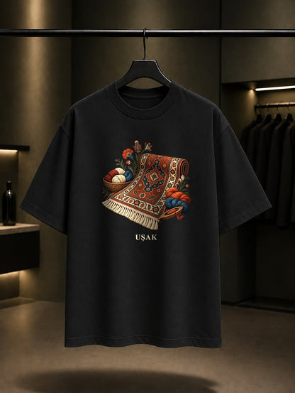 Uşak Halısı baskılı siyah t-shirt