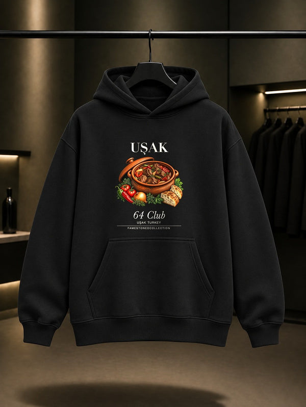 Uşak Çömlek Eti 64 Club baskılı siyah kapüşonlu sweatshirt
