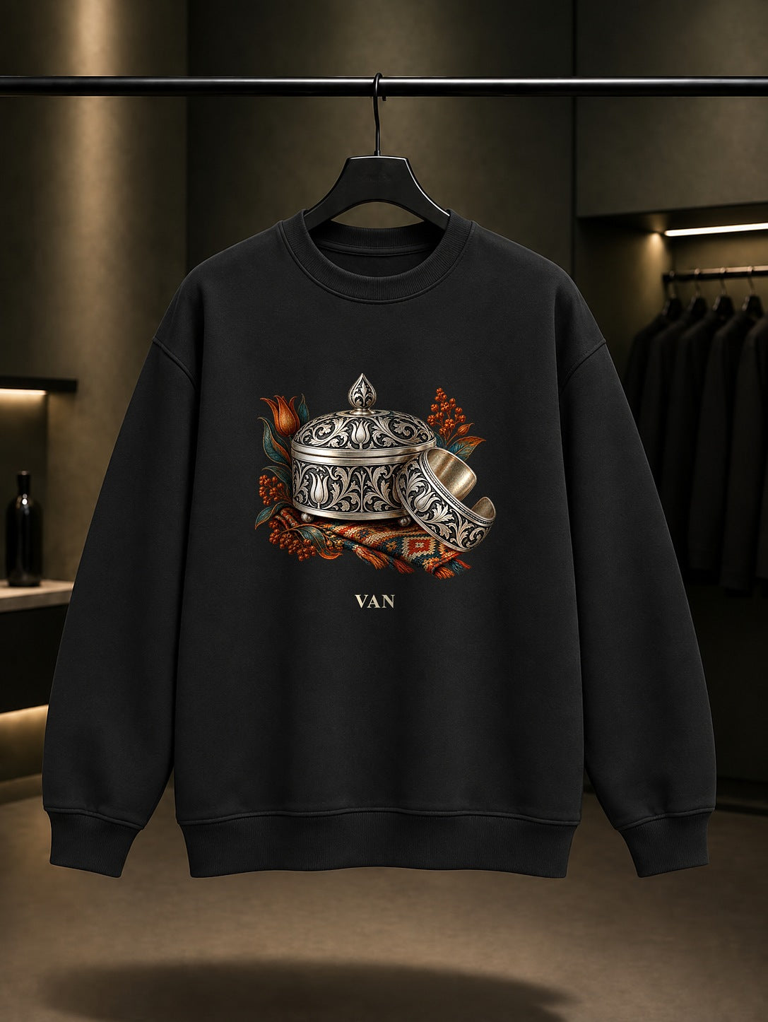 Van Savat Gümüş baskılı siyah sweatshirt