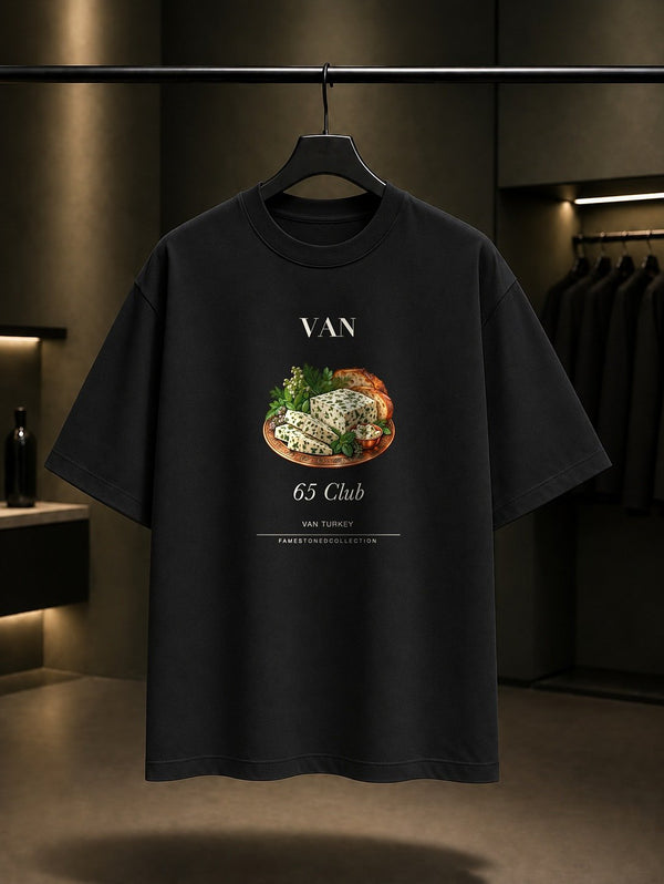 Van Otlu Peynir 65 Club baskılı siyah t-shirt