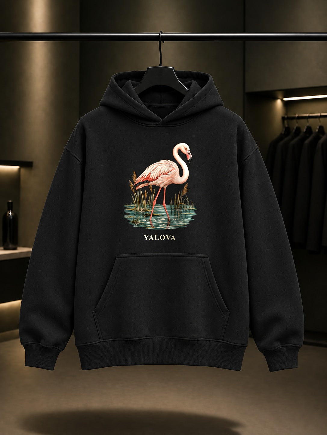 Yalova Hersek Flamingo baskılı siyah kapüşonlu sweatshirt