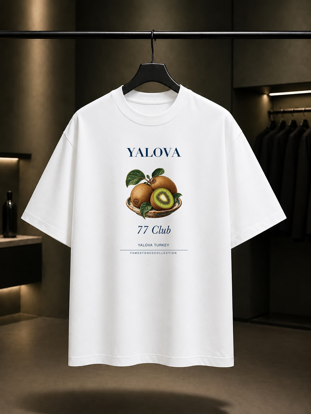 Yalova Kivisi 77 Club baskılı beyaz t-shirt