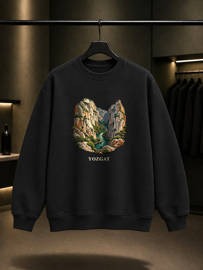 Yozgat Kazankaya Kanyonu baskılı siyah sweatshirt