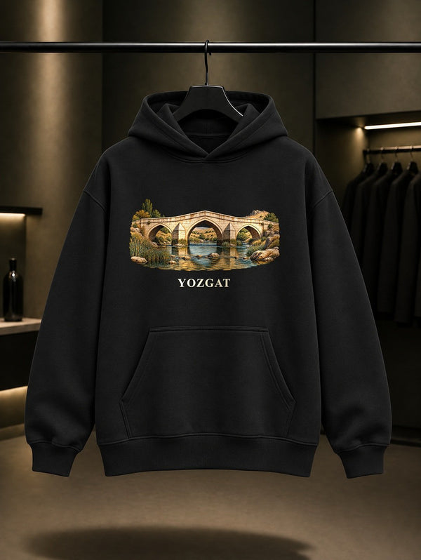 Yozgat Karabıyık Köprüsü baskılı siyah kapüşonlu sweatshirt