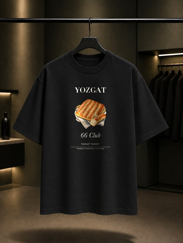 Yozgat Parmak Çöreği 66 Club baskılı siyah t-shirt
